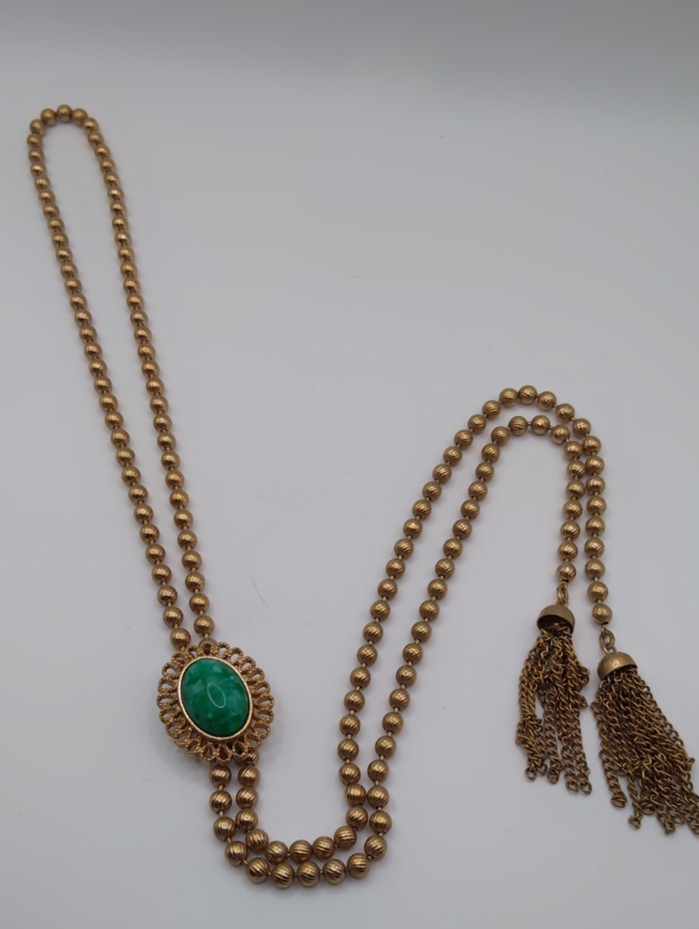 Avon/Julianna Colab Ming Glass Necklace 1970s